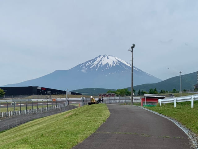 静岡県:富士スピードウェイ（レンタルビジョンカー・料金費用）